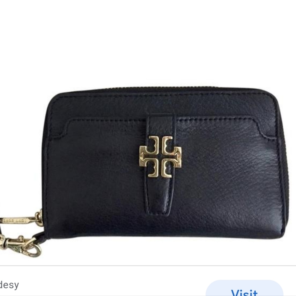 Black leather wristlet